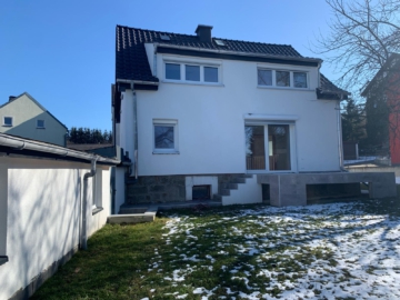 rückwärtige Ansicht - Einfamilienhaus in Köditz