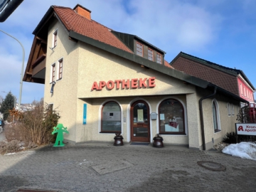 Außenansicht - Wohn- und Geschäftshaus in Röslau mit viel Potenzial – Gesamtwohnfläche bis zu ca. 475 m² möglich