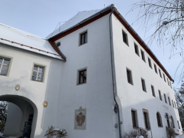 Bild - Wo kann Wohnen schöner sein? Gutshof im Herzen des Fichtelgebirges mit 4 Wohnungen und einer Gewerbeeinheit