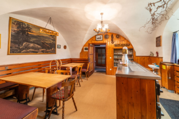 Bild - Wo kann Wohnen schöner sein? Gutshof im Herzen des Fichtelgebirges mit 4 Wohnungen und einer Gewerbeeinheit