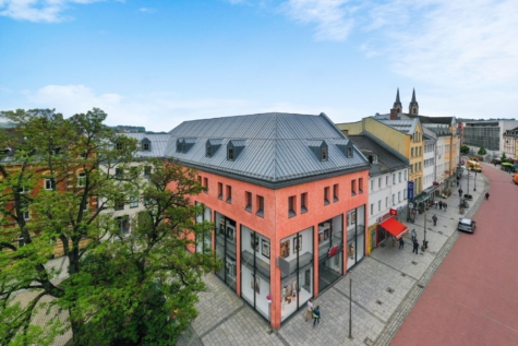 TOP-Gewerbeimmobilie für Einzelhandel oder zur individuellen Nutzung – exklusive & werbewirksame Lage in der Hofer Altstadt – Gesamtfläche ca. 3.357 m², 95028 Hof, Einkaufszentrum