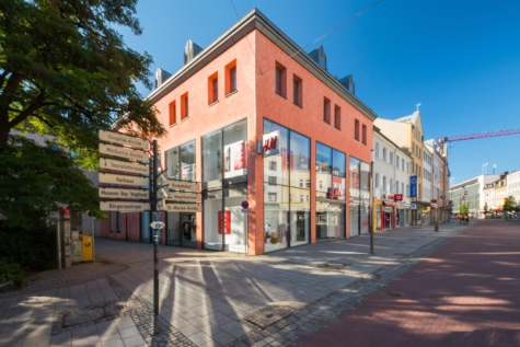 TOP-Gewerbeimmobilie für Einzelhandel oder zur individuellen Nutzung – exklusive & werbewirksame Lage in der Hofer Altstadt – Gesamtfläche ca. 3.357 m², 95028 Hof, Einkaufszentrum