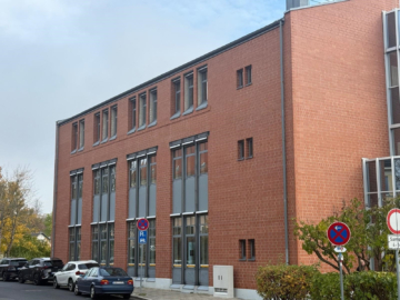 Bild - Gewerbefläche in zentraler Lage in Selb – ca. 630 m² auf 2 Etagen (1. + 2. OG) – barrierefrei mit Aufzug – mit Tiefgarage – gute Erreichbarkeit