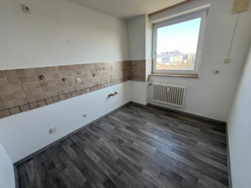 Bild - Helle 4-Zimmer-Wohnung mit Balkon in ruhiger Lage von Wunsiedel – 2 OG – ca. 88,82m²