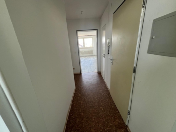 Bild - Helle 4-Zimmer-Wohnung mit Balkon in ruhiger Lage von Wunsiedel – 2 OG – ca. 88,82m²