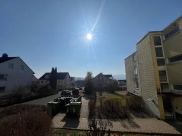 Helle 3-Zimmer-Wohnung mit Balkon in ruhiger Lage von Wunsiedel – Hochparterre – ca. 70,48m², 95632 Wunsiedel, Erdgeschosswohnung