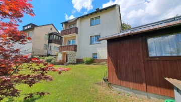 Bild - Gepflegtes Einfamilienhaus mit grandiosem Frankenwaldblick | 176 m² Wfl./Nfl. | Garage & Gartenhütte