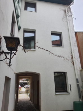 Ansicht Innenhof Hinterhaus - Wohn- & Geschäftshaus im Zentrum von Naumburg/Saale – Fachwerkhaus – Fassade Denkmalschutz – 2 GE – 4 WE