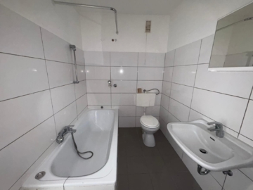 Wohnung - Ihre Investitionschance: Zwei MFH mit 23 Wohnungen in ruhiger Wohnlage im schönen Fichtelgebirge