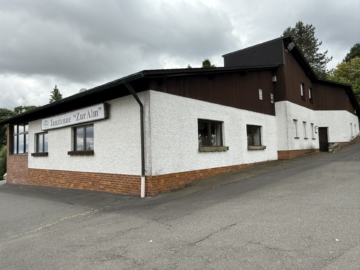 Auf geht’s! Top ausgestattete Tanztenne im Alpenflair mit hochwertig gestaltetem Landgasthof – ca. 200 Stellplätze – Betreiberwohnung im OG, 95666 Mitterteich / Großbüchlberg, Gastronomie und Wohnung