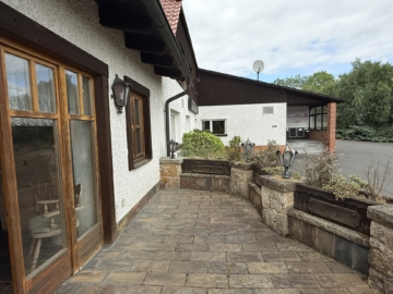 Außenansicht - Auf geht’s! Top ausgestattete Tanztenne im Alpenflair mit hochwertig gestaltetem Landgasthof – ca. 200 Stellplätze – Betreiberwohnung im OG