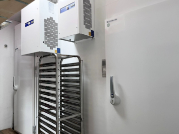 Kühlraum - Gewerbeflächen in Top-Zustand und attraktiver Lage in Münchberg (ca. 244 m²)