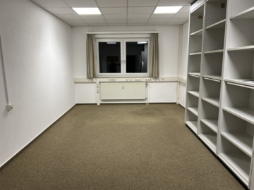Büro-/Praxisfläche - Ihre neue Geschäftsadresse am Flugplatz: gepflegte Büro-/Praxisflächen (ab ca. 51 m² ) – Aufzug & Teeküche