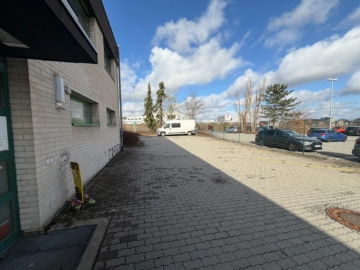 Hinterhof - Büro/Werkstatt flexibel nutzbar – für Verwaltung, Produktion/Lager – NF ca. 613 m² – Grst. 4.009 m² – barrierearm