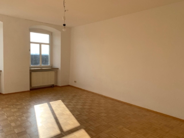 Schlafzimmer Bild 1 - 3-Zimmer-Wohnung – Stadtwohnung in Hof/Saale – ca. 127 m² WFL – 2. OG mit Aufzug