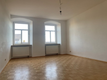 Schlafzimmer - Attraktive 3-Zimmer-Wohnung in zentraler Lage von Hof – ca. 127 m² WFL – 2. OG – Aufzug – Abstellraum