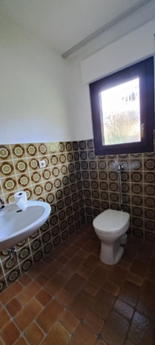 Gäste-WC - Besonderes Einfamilienwohnhaus in Hof/Krötenbruck – WFL ca. 150 m² – Grst. ca. 815 m² – Erbpacht