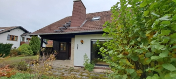 Bild - Besonderes Einfamilienwohnhaus in Hof/Krötenbruck – WFL ca. 150 m² – Grst. ca. 815 m² – Erbpacht