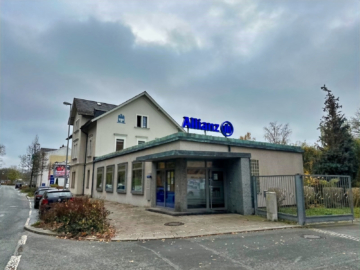 Ideal für Handwerksbetriebe: Wohn- & Geschäftshaus mit Werkstattbereich, Garagen & Außenstellflächen, 95028 Hof, Mehrfamilienhaus