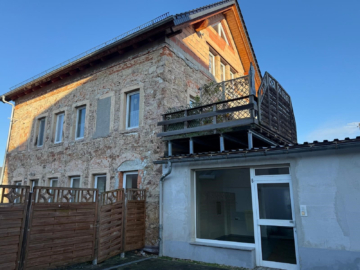 Bild - Wohn- & Geschäftshaus in der Innenstadt von Mittweida – 4 WE – Büro-/Lager – 4 Garagen – Wfl. ca. 300 m² – Gfl. ca. 500 m²