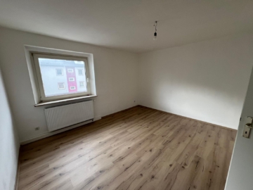 Bild - 2-Zimmer-Wohnung – zentrale Lage – 2. Obergeschoss –