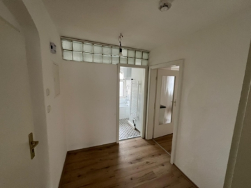 2-Zimmer-Wohnung – zentrale Lage – 2. Obergeschoss –, 95030 Hof, Etagenwohnung