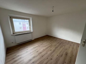 Bild - 2-Zimmer-Wohnung – zentrale Lage – 2. Obergeschoss –