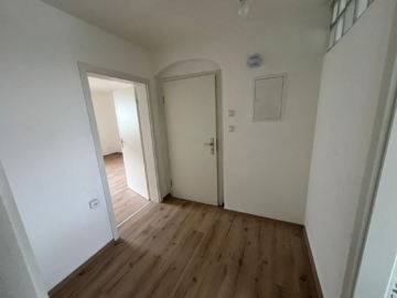 Bild - 2-Zimmer-Wohnung – zentrale Lage – 2. Obergeschoss –