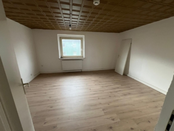 Bild - 2-Zimmer-Wohnung – zentrale Lage – 2. Obergeschoss –