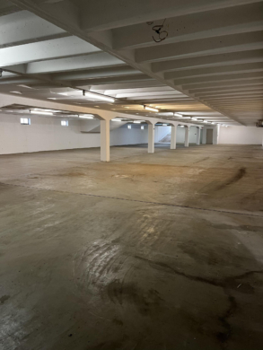 Warmlagerflächen mit Auf- und Abfahrtrampe, Büros und Sanitäranlagen in Hof (gesamt ca. 650 m²), 95032 Hof, Lager