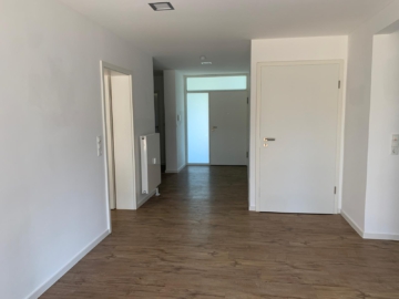 Wohnung EG - Eingangsbereich - Exklusive, sanierte Eigentumswohnung umgeben von Wiesen & Wäldern – Top-Zustand – Top-Lage – Gattendorf