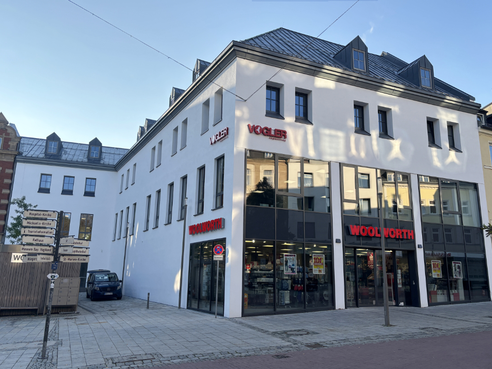 Außenansicht - Erstbezug nach Sanierung: Top moderne, klimatisierte Bürofläche im Herzen der Stadt Hof – Aufzug – barrierefreier Zugang