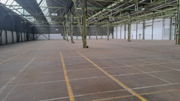 Halle 11 - Innenansicht - Kaltlagerhallen Gfl. ca. 13.400 m² in 95145 Oberkotzau – Laderampen, ebenerdige Zufahrt – teilbar ab ca. 4.000 m²
