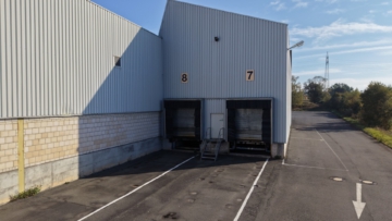 Bild - Kaltlagerhallen Gfl. ca. 13.400 m² in 95145 Oberkotzau – Laderampen, ebenerdige Zufahrt – teilbar ab ca. 4.000 m²