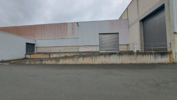 Halle 12 - Hallenzugang - Kaltlagerhallen Gfl. ca. 13.400 m² in 95145 Oberkotzau – Laderampen, ebenerdige Zufahrt – teilbar ab ca. 4.000 m²