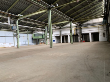 Halle 12 - Innenansicht - Kaltlagerhallen Gfl. ca. 13.400 m² in 95145 Oberkotzau – Laderampen, ebenerdige Zufahrt – teilbar ab ca. 4.000 m²