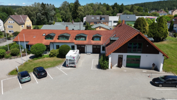 Bild - Vollsaniertes Bürohaus als repräsentative Adresse in Rehau – ideal für Unternehmen mit Anspruch