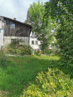 Rückansicht - Handwerkerobjekt / Kernsanierungsobjekt mit Entwicklungspotential – Wohnhaus (WF ca. 150 m²) in ruhiger Lage in 95145 Oberkotzau