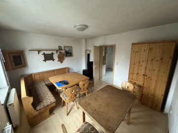 Esszimmer EG - Handwerkerobjekt / Kernsanierungsobjekt mit Entwicklungspotential – Wohnhaus (WF ca. 150 m²) in ruhiger Lage in 95145 Oberkotzau