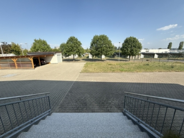 Bild - Großraum Coburg: Gewerbeimmobilie (ca. 1.800 m² Gewerbefl.) in Top-Zustand mit Erweiterungspotenzial
