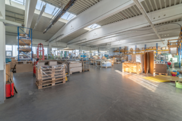 Bild - Großraum Coburg: Gewerbeimmobilie (ca. 1.800 m² Gewerbefl.) in Top-Zustand mit Erweiterungspotenzial