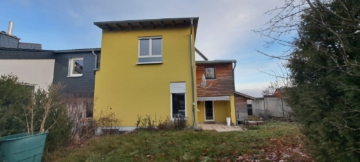 Bild - Reihenendhaus mit Garten + Garage zur Anmietung in Hof/Saale – WF ca. 150 m² – Grundstück ca. 400 m²