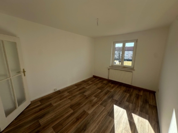 Zimmer - Für Kapitalanleger: Mehrfamilienhaus-Ensemble mit 8 Wohneinheiten in ruhiger Lage von Selb