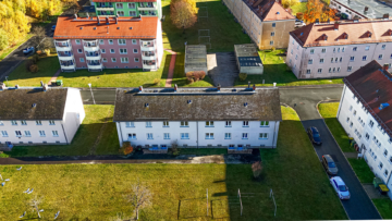 Für Kapitalanleger: Mehrfamilienhaus-Ensemble mit 8 Wohneinheiten in ruhiger Lage von Selb, 95100 Selb, Mehrfamilienhaus