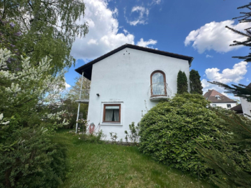 Bild - Großzügiges Unternehmerwohnhaus mit villenähnlichem Grundriss – ca. 185 m² WFL – Grst. 447 m² – sanierungsbedürftig