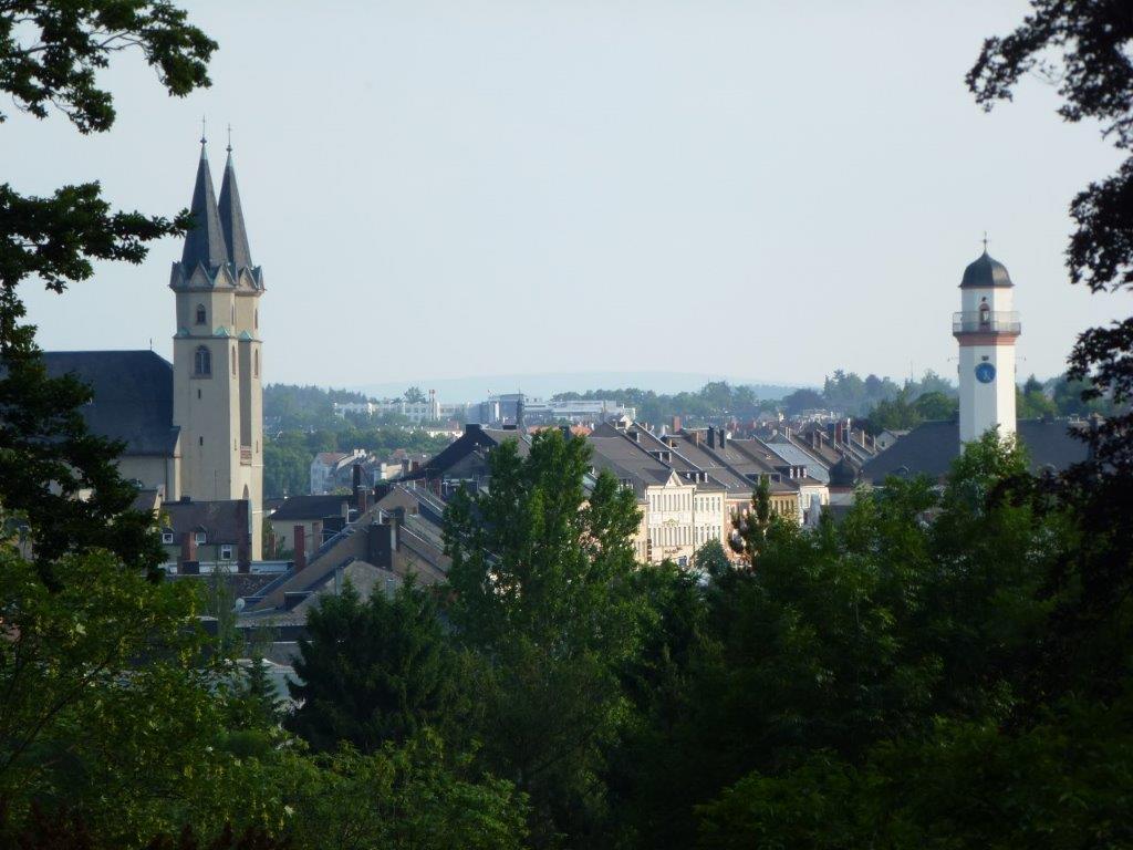 Investieren in Hof - Investieren Sie jetzt: Immobilienportfolio mit 15.000 m² Wohnfl. in Top-Lagen Nordbayerns und des Vogtlands