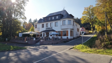Tradition trifft Gastlichkeit: Charmantes Landhaus mit Gastronomie & Gästezimmern im Herzen des Vogtlands, 08626 Adorf, Hotel