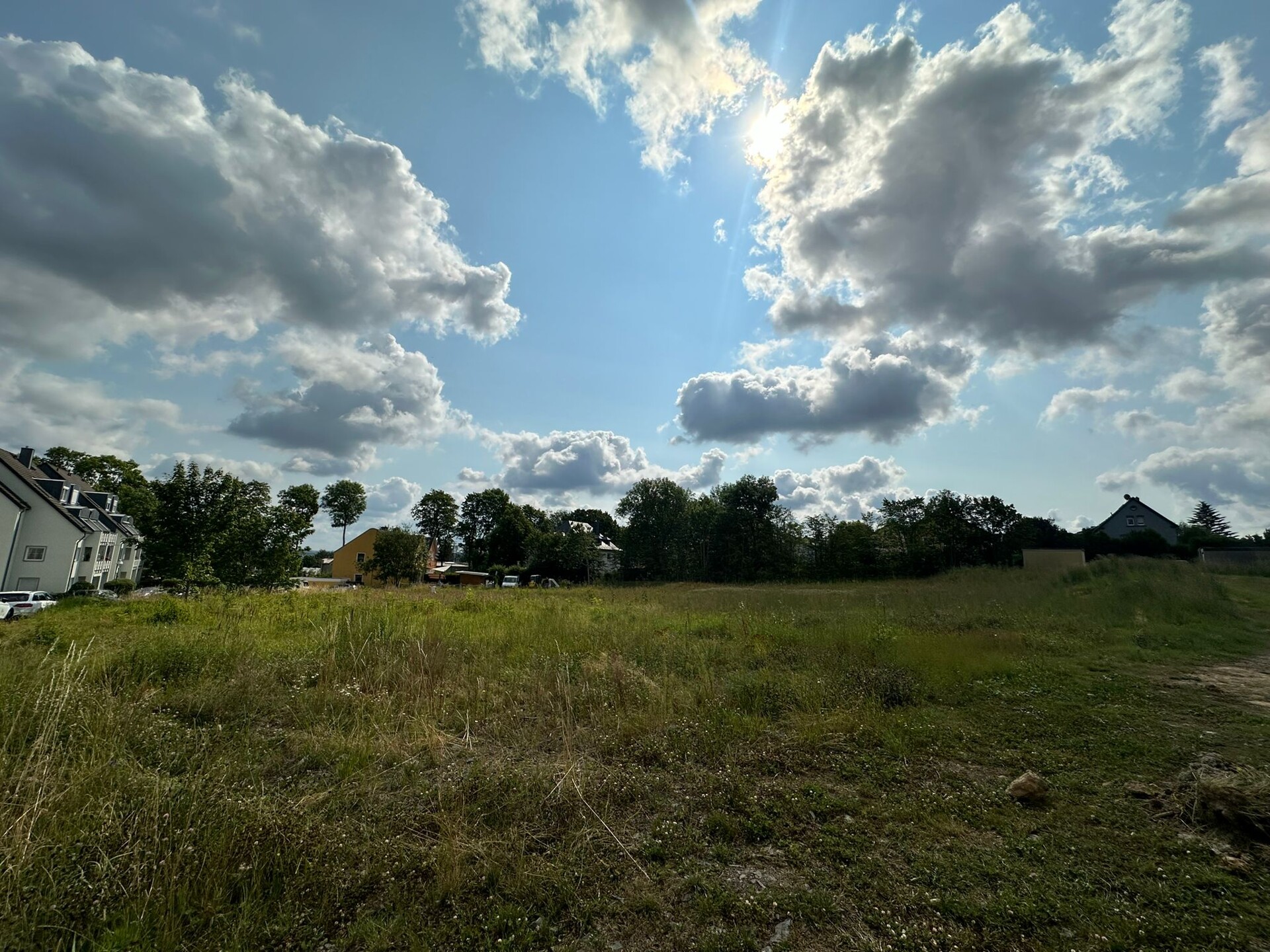 Titelbild - Wohnbaugrundstücke 499 m² – voll erschlossen in Hof / Vogelherd – Bebauung nach B-Plan