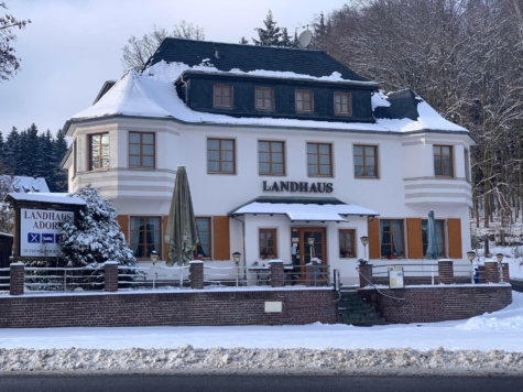 Etablierter Landgasthof in Adorf/Vogtland sucht neuen Eigentümer – Gastronomie mit Pensions-/Hotelbetrieb – Parkfläche, Freizeitfläche, Gartenfläche, Garagen, 08626 Adorf, Hotel