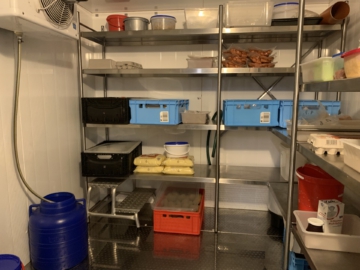 Kühlzelle - Imbissbetrieb in Helmbrechts zur Anmietung – treue Stammkunden, Betriebsübernahme optional